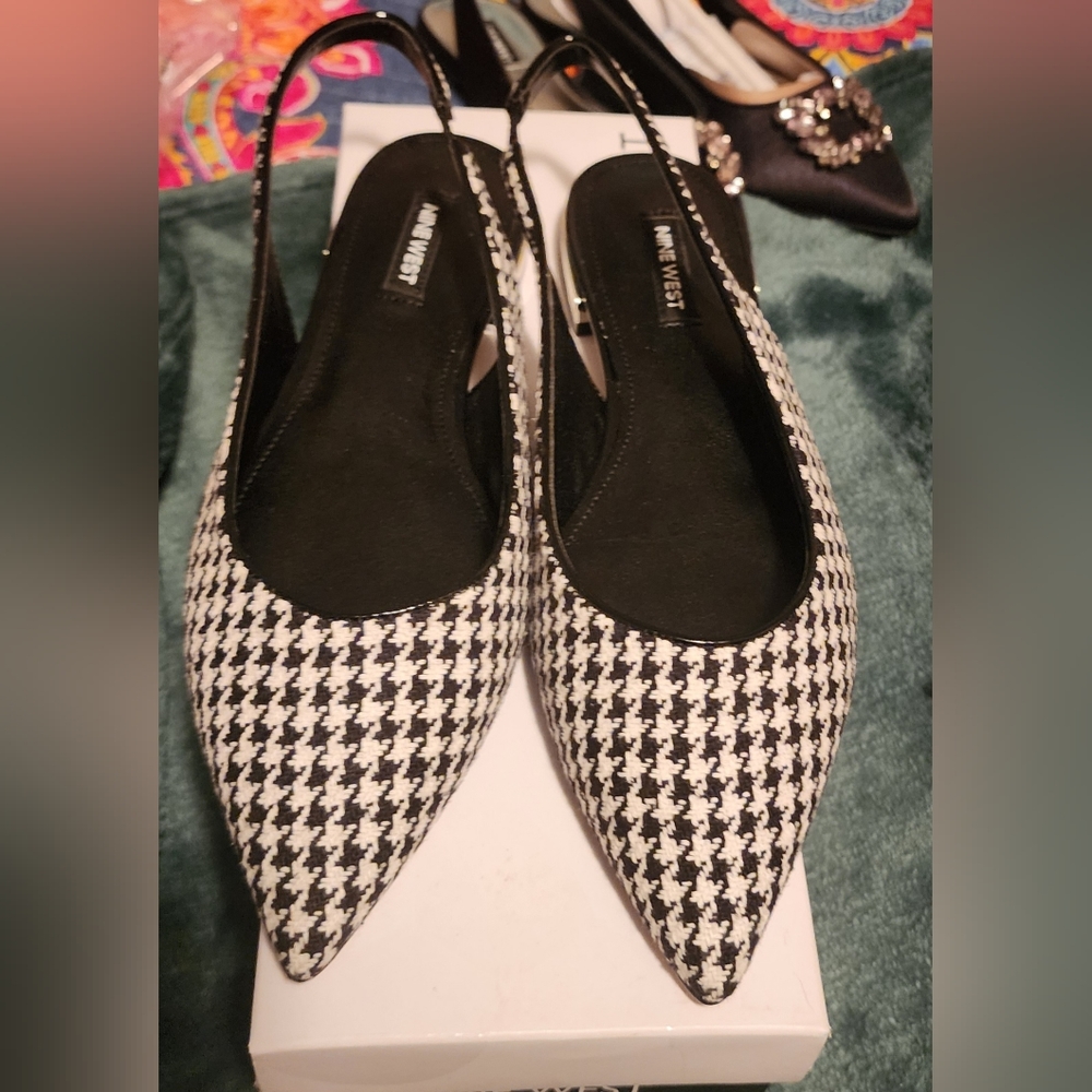 Nine West flats size 7.5